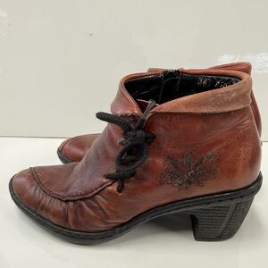 NEW! Reiker 2” Rubber Heel Side Zip Sherry Brown Ankle Boot Wool Lined Size 6